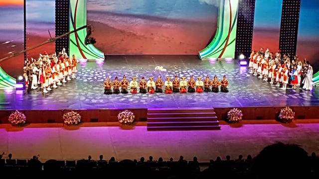 Gema Tari Indang di The State Kremlin Palace